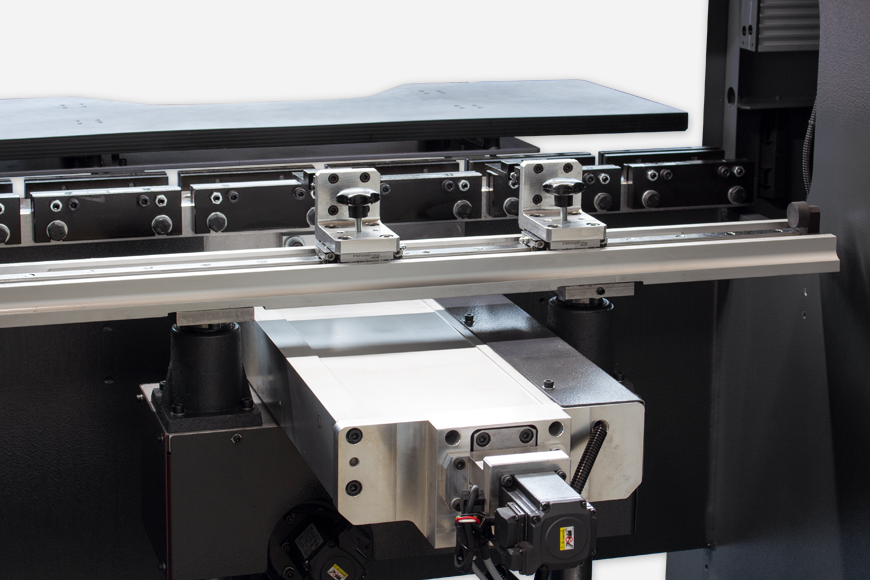 Schneller Hinteranschlag (X / R) mit zwei Anschlagfingern.