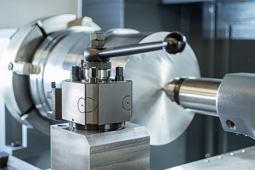 Spindelmotor Der starke Spindelmotor bietet eine konstante Leistung.