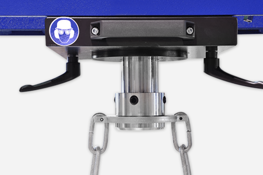 Verchromter und vergüteter Druckkolben mit abschraubbarem Boden.